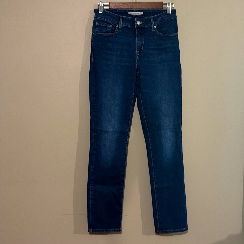 Levi's Mid Rise Skinny Blue Women's Jeans Size 6 
Wardrobe Staple , Western